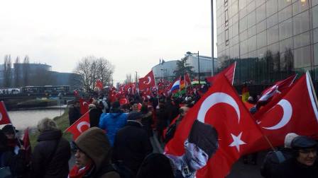 Azərbaycanlılar Perinçeyə dəstək oldular - FOTOLAR